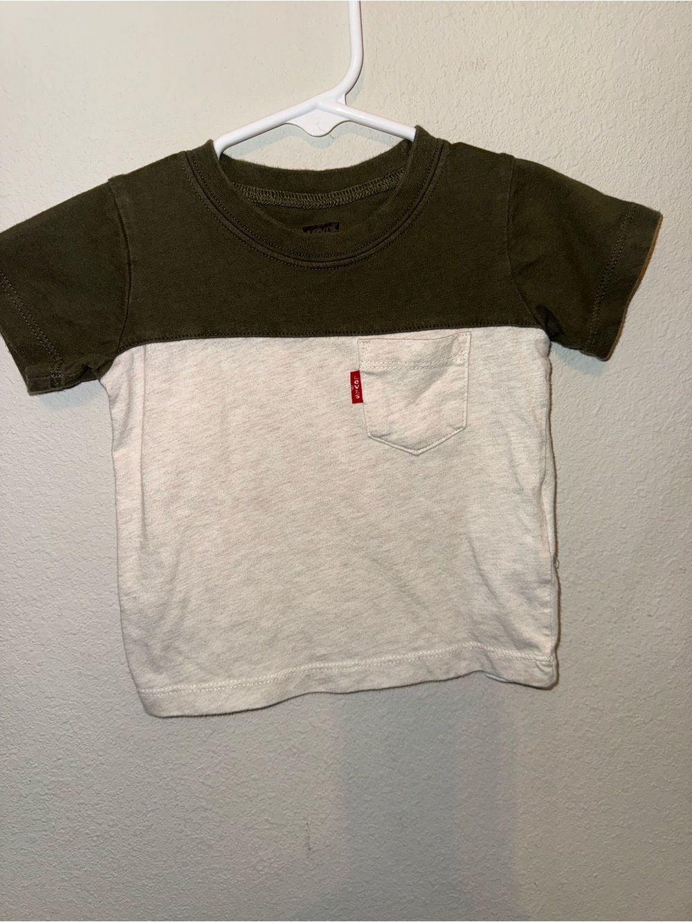 Levi's Olive Green and Cream Colorblock Short Sleeve Tee